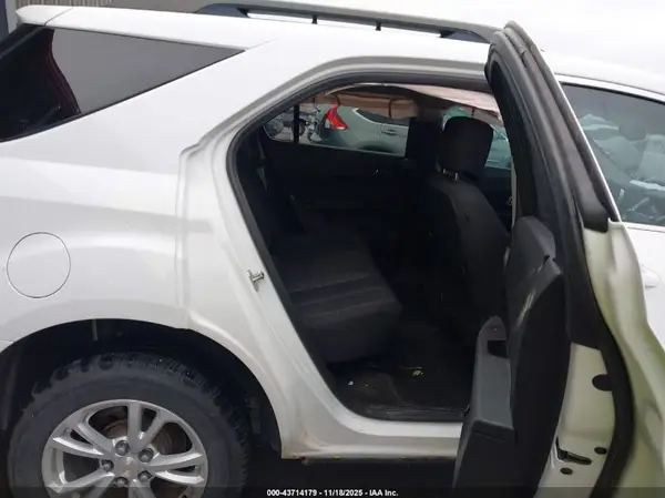 2GNALCEK3H1601403 2017 CHEVROLET EQUINOX - Image 8