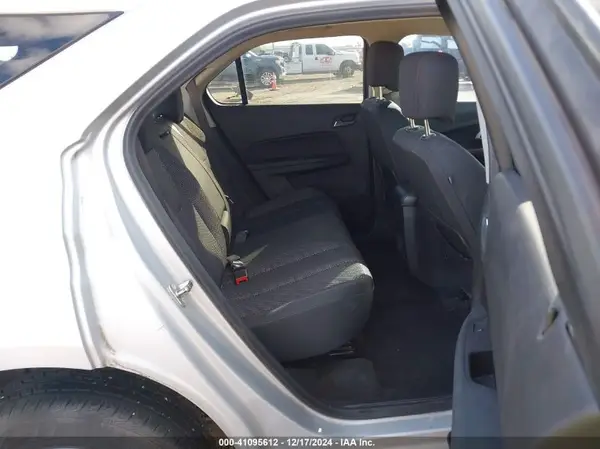 2GNALCEK3H6161024 2017 CHEVROLET EQUINOX - Image 8