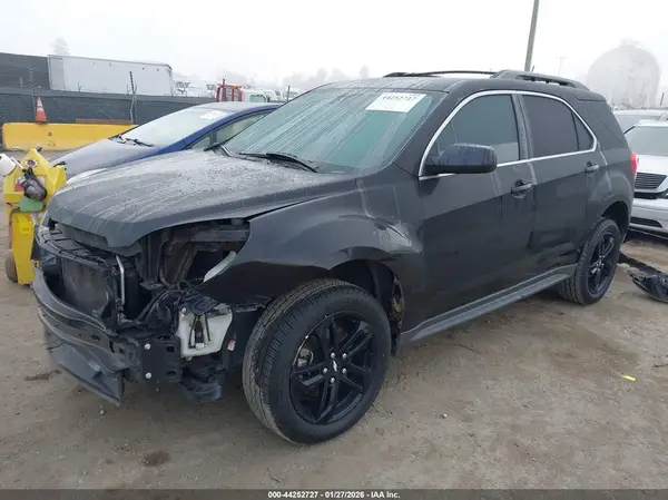 2GNALCEK3H6174629 2017 CHEVROLET EQUINOX - Image 2