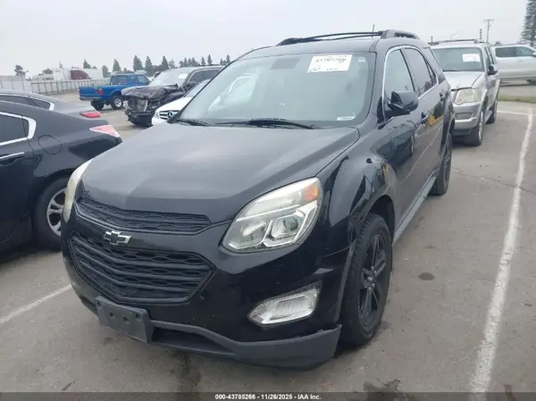 2GNALCEK3H6190894 2017 CHEVROLET EQUINOX - Image 2