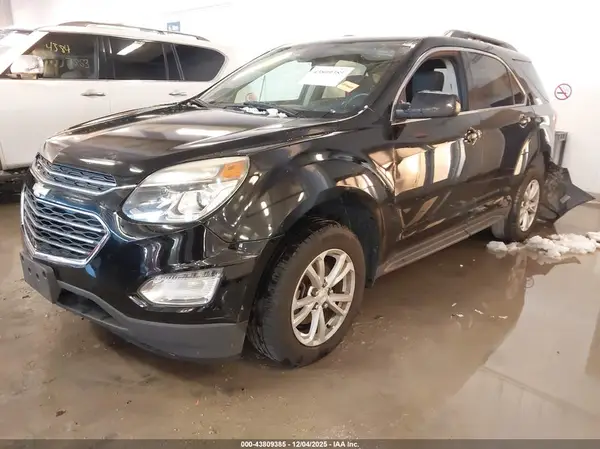 2GNALCEK3H6229743 2017 CHEVROLET EQUINOX - Image 2
