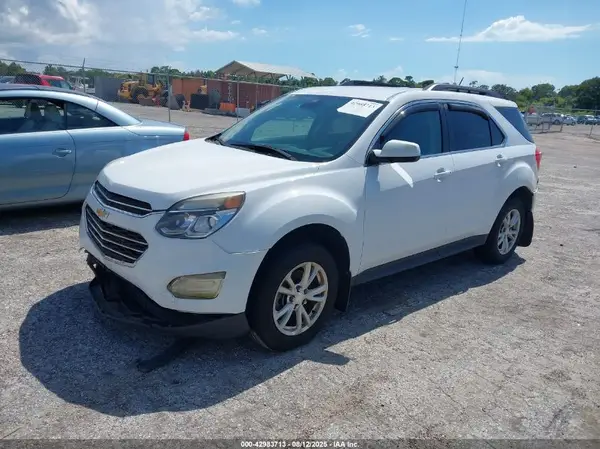 2GNALCEK3H6233260 2017 CHEVROLET EQUINOX - Image 2