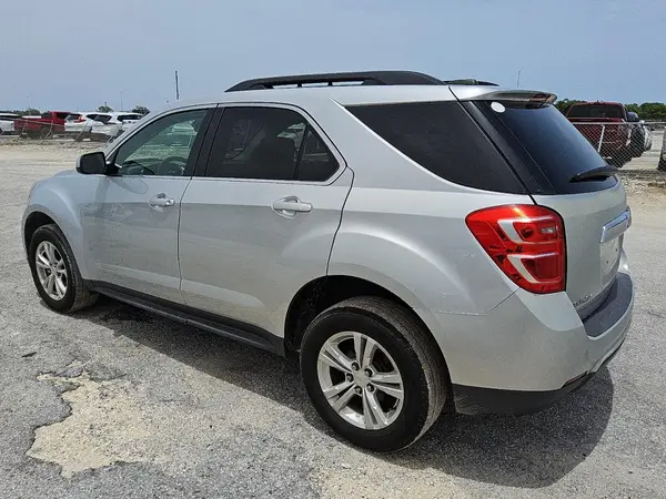 2GNALCEK3H6268168 2017 CHEVROLET EQUINOX - Image 2