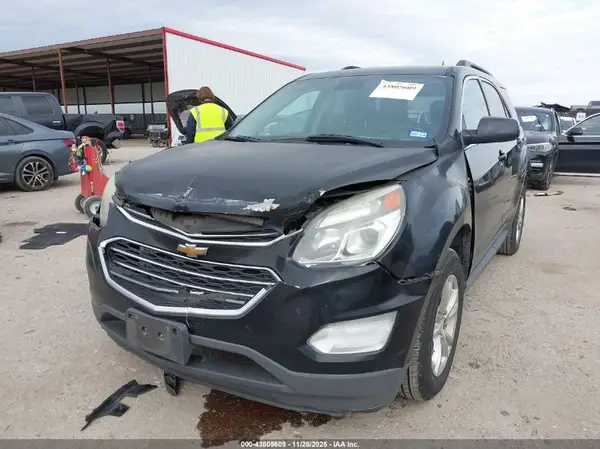 2GNALCEK3H6299954 2017 CHEVROLET EQUINOX - Image 2