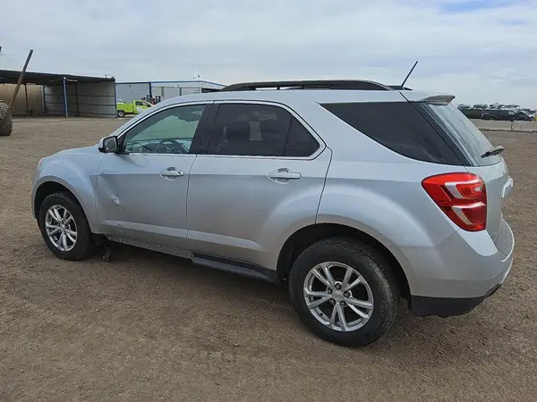 2GNALCEK3H6301105 2017 CHEVROLET EQUINOX - Image 2