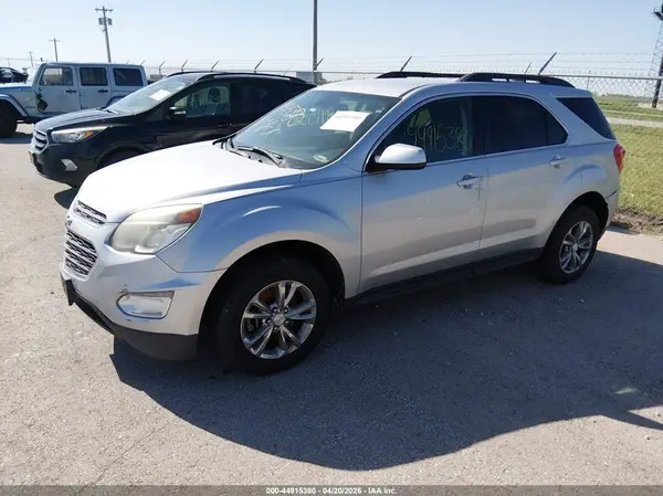 2GNALCEK4H1550395 2017 CHEVROLET EQUINOX - Image 2