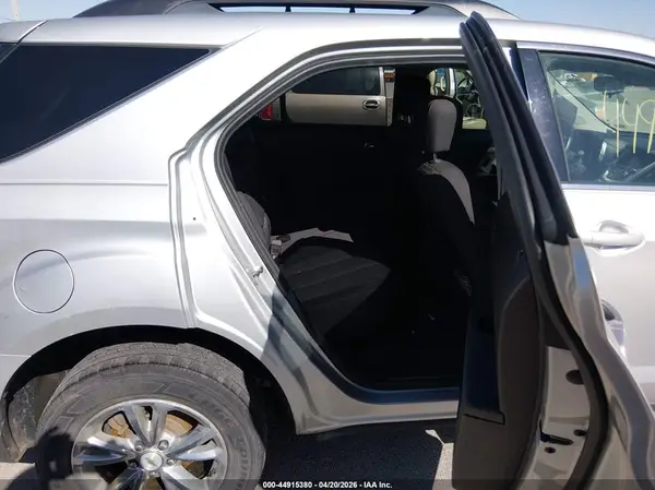 2GNALCEK4H1550395 2017 CHEVROLET EQUINOX - Image 8