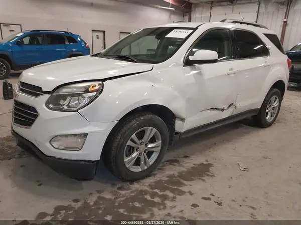 2GNALCEK4H1555841 2017 CHEVROLET EQUINOX - Image 2