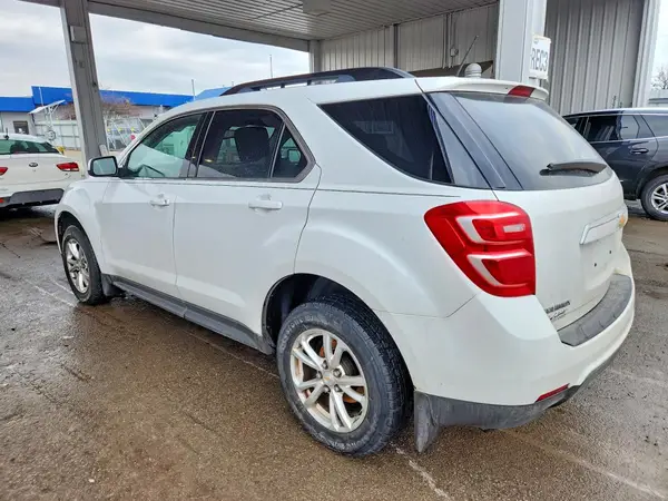 2GNALCEK4H1572302 2017 CHEVROLET EQUINOX - Image 2