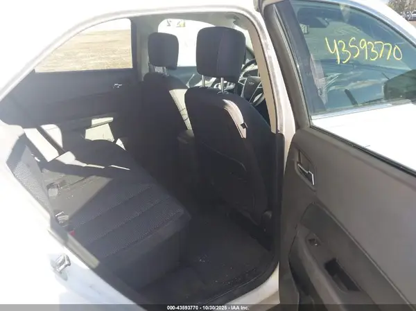 2GNALCEK4H1573109 2017 CHEVROLET EQUINOX - Image 8