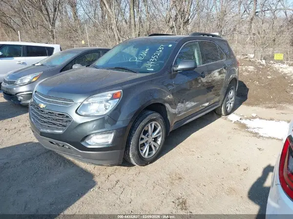 2GNALCEK4H1579959 2017 CHEVROLET EQUINOX - Image 2