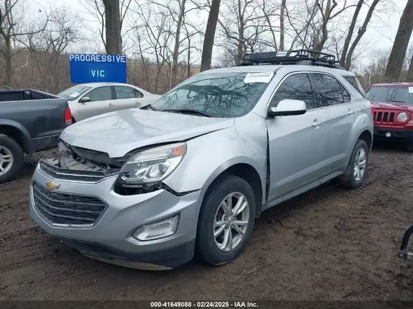 2GNALCEK4H1584160 2017 CHEVROLET EQUINOX - Image 2