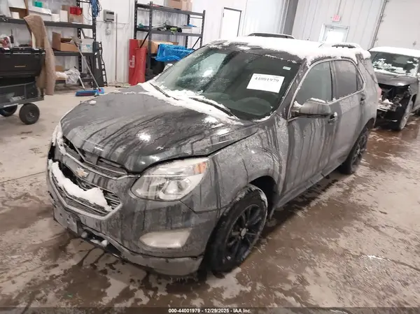 2GNALCEK4H1596650 2017 CHEVROLET EQUINOX - Image 2