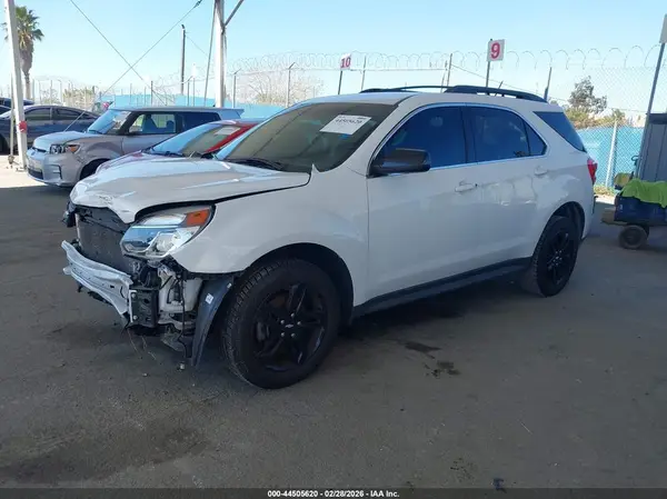 2GNALCEK4H6164904 2017 CHEVROLET EQUINOX - Image 2