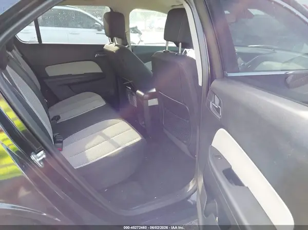 2GNALCEK4H6243537 2017 CHEVROLET EQUINOX - Image 8
