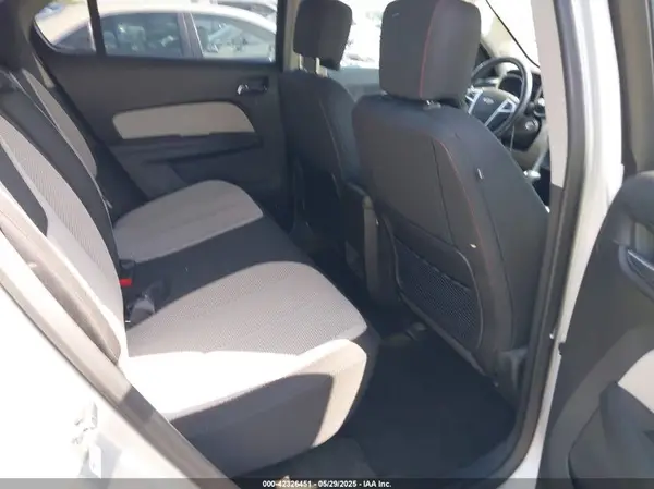 2GNALCEK4H6280443 2017 CHEVROLET EQUINOX - Image 8
