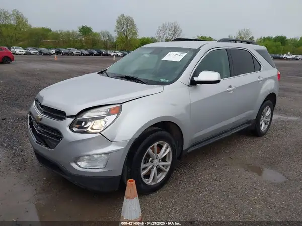 2GNALCEK4H6303171 2017 CHEVROLET EQUINOX - Image 2