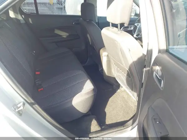 2GNALCEK4H6313683 2017 CHEVROLET EQUINOX - Image 8