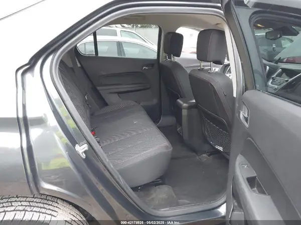 2GNALCEK5H1554830 2017 CHEVROLET EQUINOX - Image 8