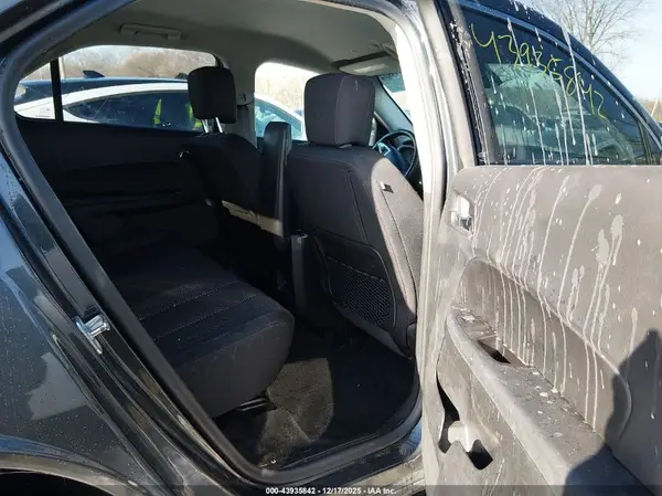 2GNALCEK5H1555900 2017 CHEVROLET EQUINOX - Image 8