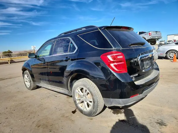 2GNALCEK5H1612631 2017 CHEVROLET EQUINOX - Image 2