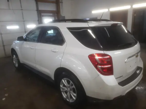 2GNALCEK5H6261240 2017 CHEVROLET EQUINOX - Image 2