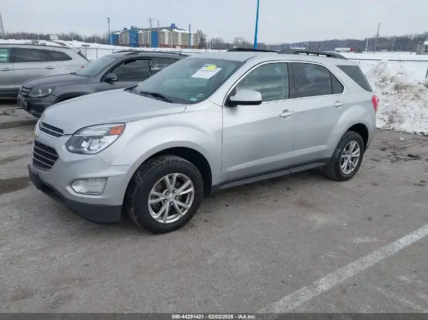 2GNALCEK5H6265045 2017 CHEVROLET EQUINOX - Image 2