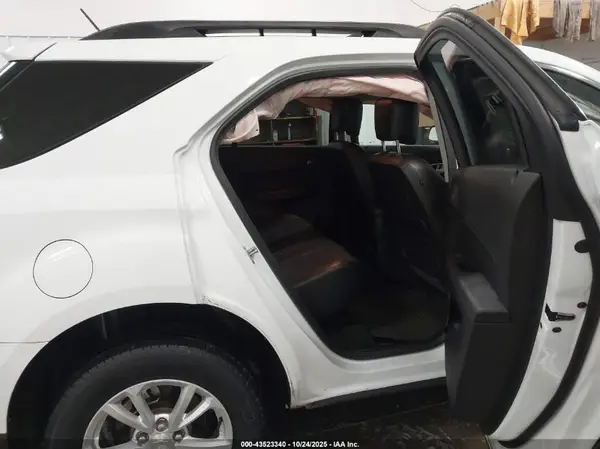 2GNALCEK5H6268432 2017 CHEVROLET EQUINOX - Image 8
