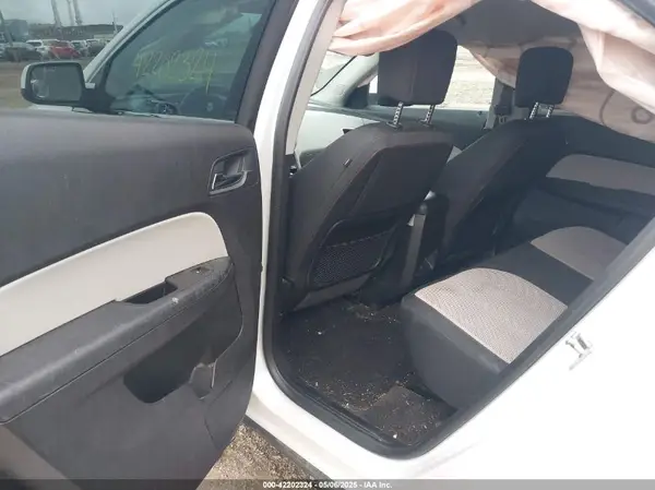 2GNALCEK6H1501232 2017 CHEVROLET EQUINOX - Image 8