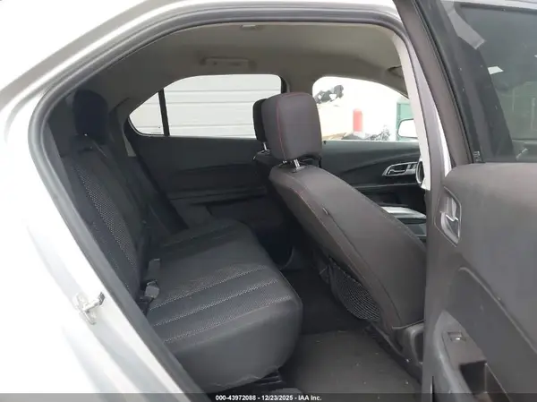 2GNALCEK6H1509461 2017 CHEVROLET EQUINOX - Image 8