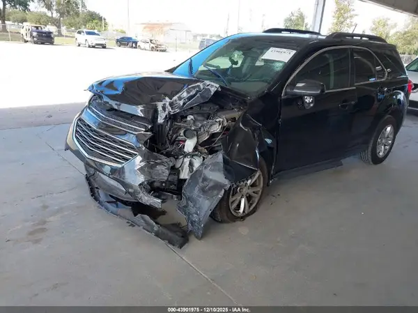 2GNALCEK6H1579445 2017 CHEVROLET EQUINOX - Image 2