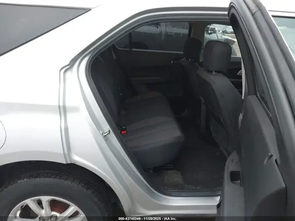 2GNALCEK6H1587108 2017 CHEVROLET EQUINOX - Image 8