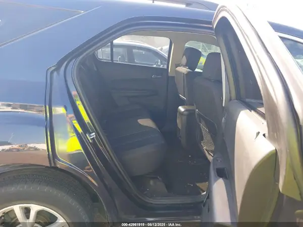 2GNALCEK6H1587593 2017 CHEVROLET EQUINOX - Image 8