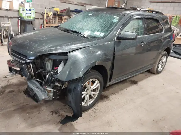 2GNALCEK6H1603176 2017 CHEVROLET EQUINOX - Image 2