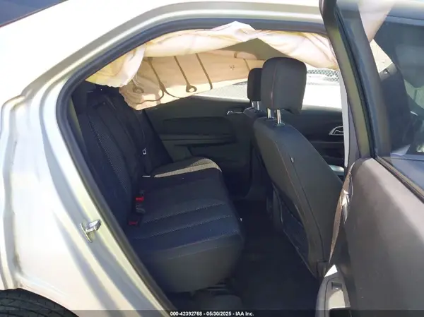 2GNALCEK6H6217957 2017 CHEVROLET EQUINOX - Image 8