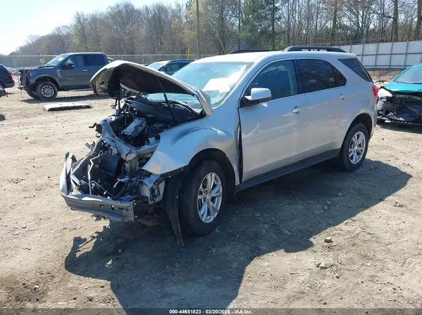 2GNALCEK6H6246245 2017 CHEVROLET EQUINOX - Image 2