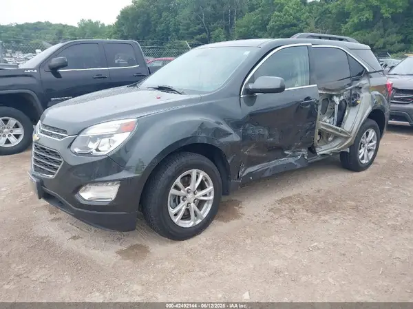 2GNALCEK7H1521585 2017 CHEVROLET EQUINOX - Image 2