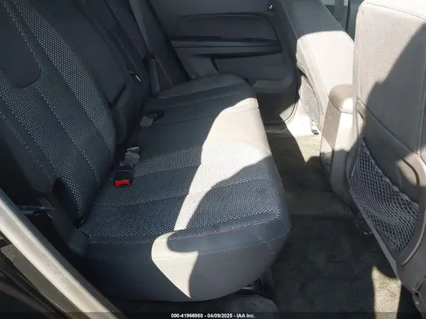 2GNALCEK7H1565750 2017 CHEVROLET EQUINOX - Image 8