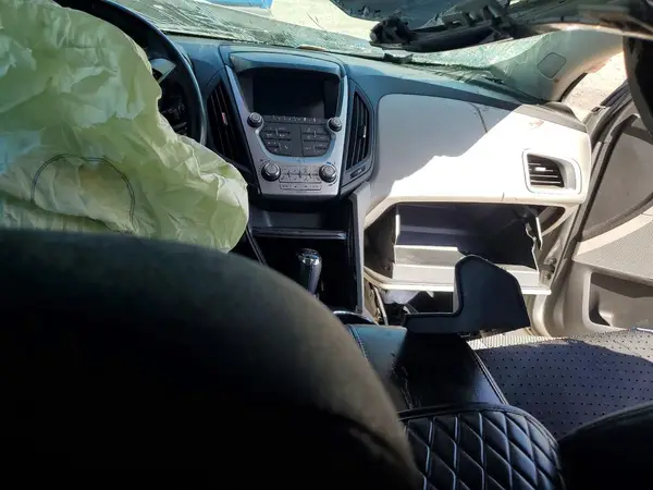 2GNALCEK7H1574125 2017 CHEVROLET EQUINOX - Image 8