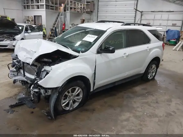 2GNALCEK7H1580197 2017 CHEVROLET EQUINOX - Image 2