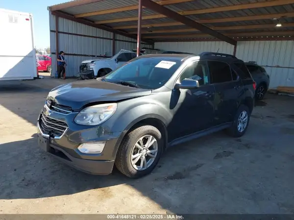 2GNALCEK7H1581754 2017 CHEVROLET EQUINOX - Image 2