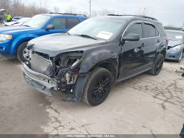 2GNALCEK7H1585304 2017 CHEVROLET EQUINOX - Image 2