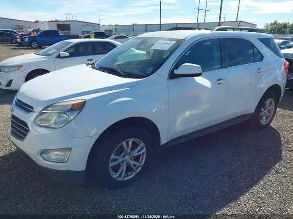 2GNALCEK7H6199744 2017 CHEVROLET EQUINOX - Image 2