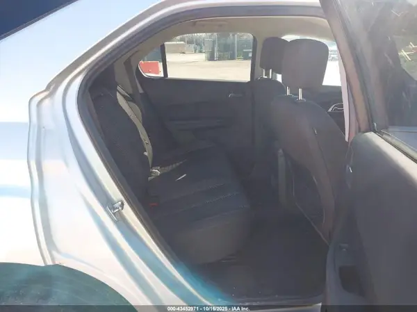 2GNALCEK7H6252524 2017 CHEVROLET EQUINOX - Image 8