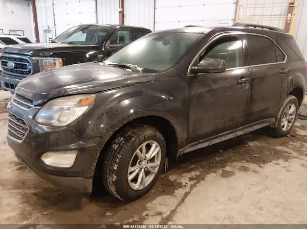 2GNALCEK8H1514080 2017 CHEVROLET EQUINOX - Image 2