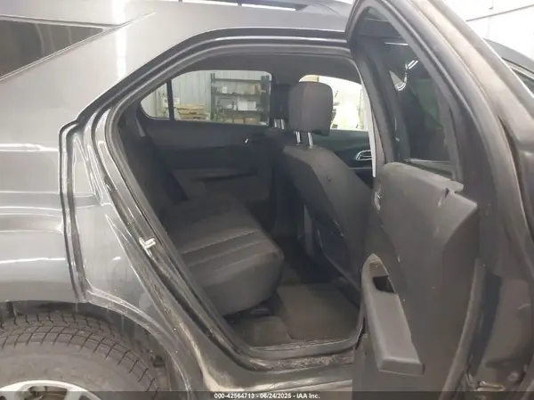 2GNALCEK8H1529162 2017 CHEVROLET EQUINOX - Image 8