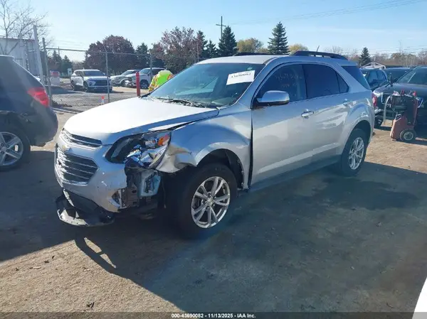2GNALCEK8H1538072 2017 CHEVROLET EQUINOX - Image 2