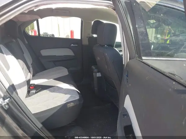2GNALCEK8H1552330 2017 CHEVROLET EQUINOX - Image 8