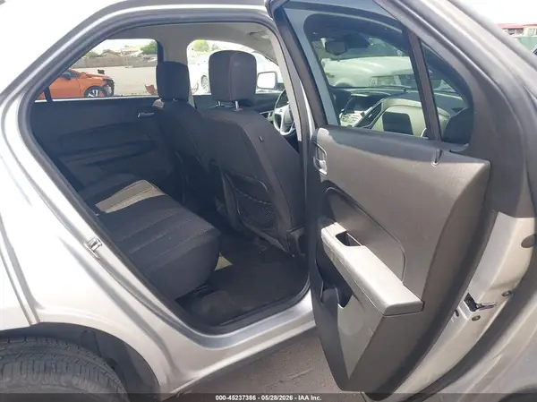 2GNALCEK8H1577504 2017 CHEVROLET EQUINOX - Image 8