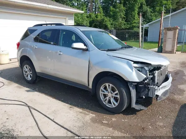 2GNALCEK8H1582170 2017 CHEVROLET EQUINOX - Image 1